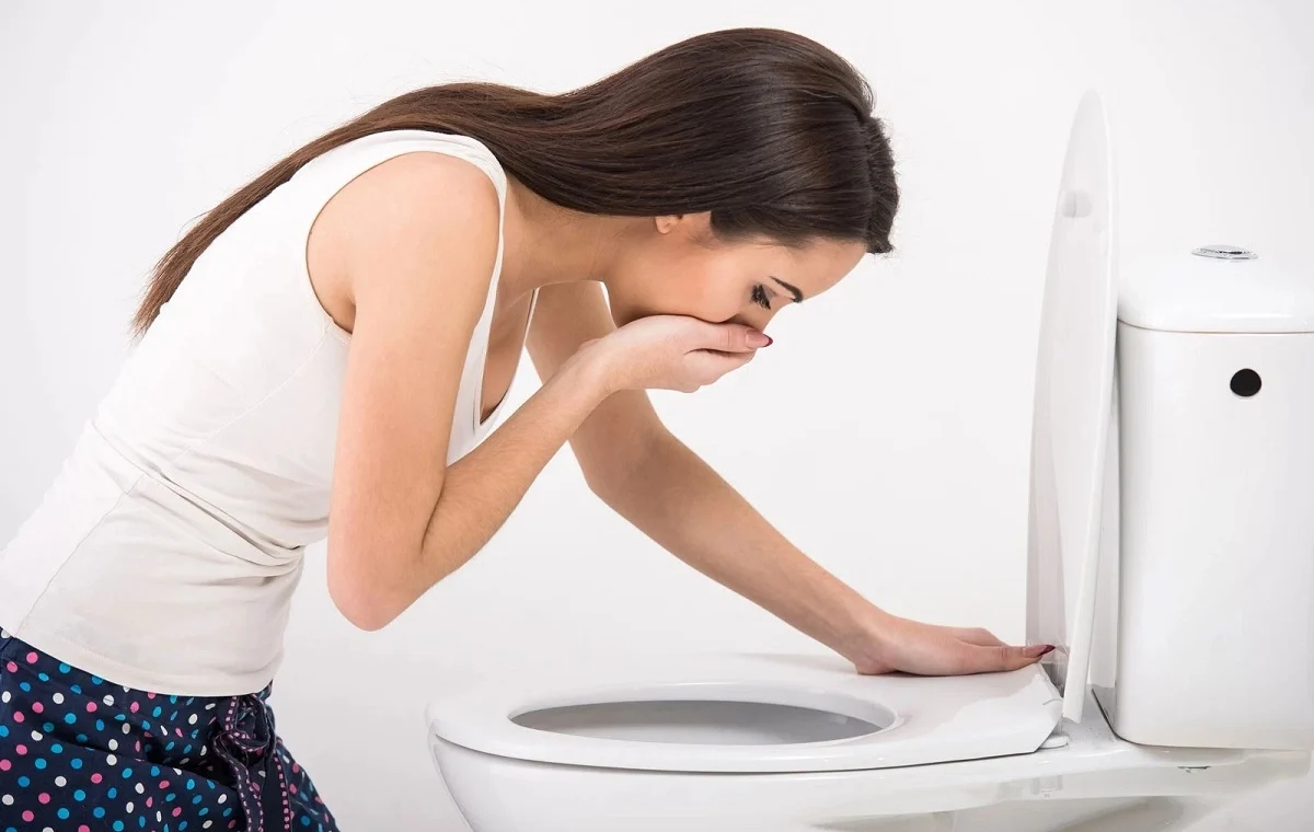 حالت تهوع بارداری از چه زمانی شروع می‌شود؟ زمان دقیق، علل و پایان آن